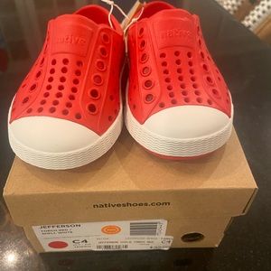 Natives, Jefferson style, Torch Red, size C4